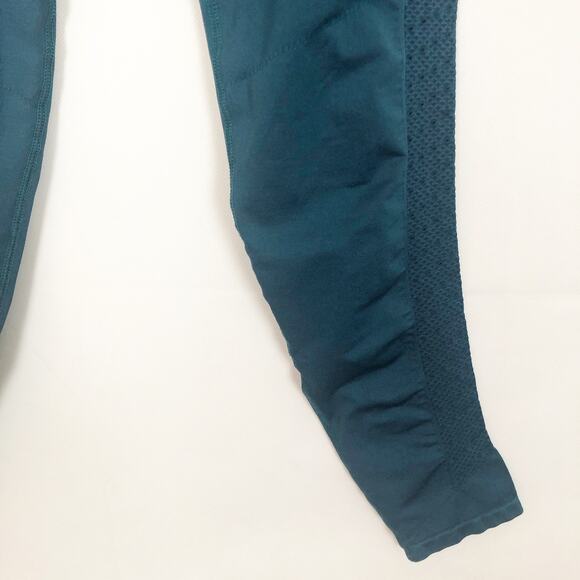 Fabletics Leggings Womens Medium Yoga Pilates Training Fitness Workout Exercise - Picture 9 of 10